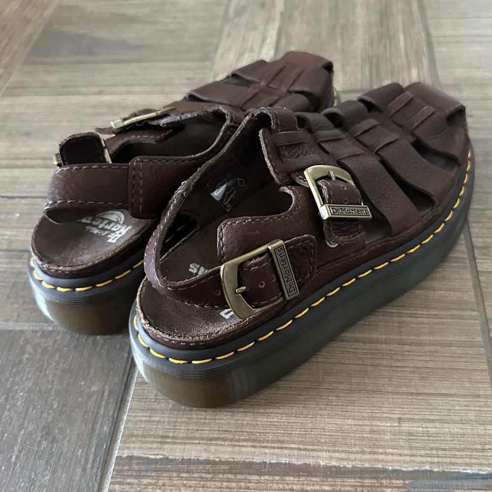 Dr Martens WRENLIE Grizzly Leather Fisherman Sandals Women’s size 8 - Picture 2 of 9
